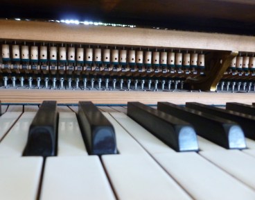 Piano 1 (light)